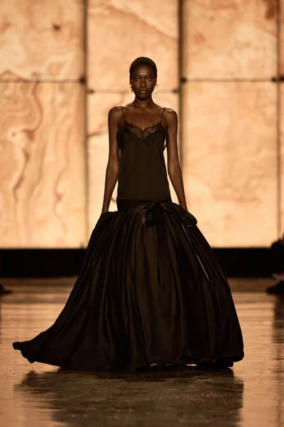 Look 37